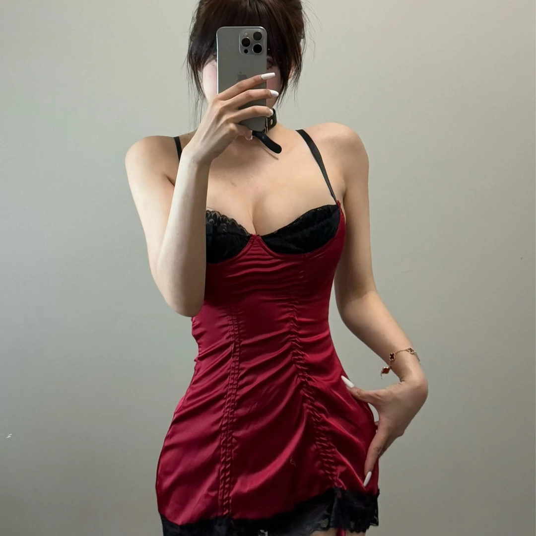 「雅典娜」性感蕾丝法式带钢圈吊带睡裙修身镂空露背欧美