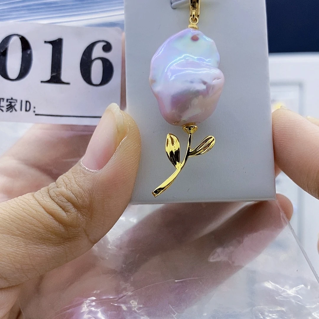 颈饰淡水珍珠钛钢