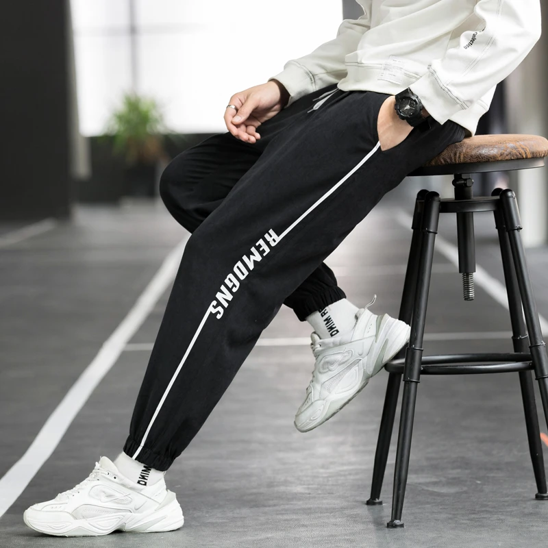 男士休闲裤裤子春季薄款宽松透气长裤新款潮流潮牌抗皱简约束脚