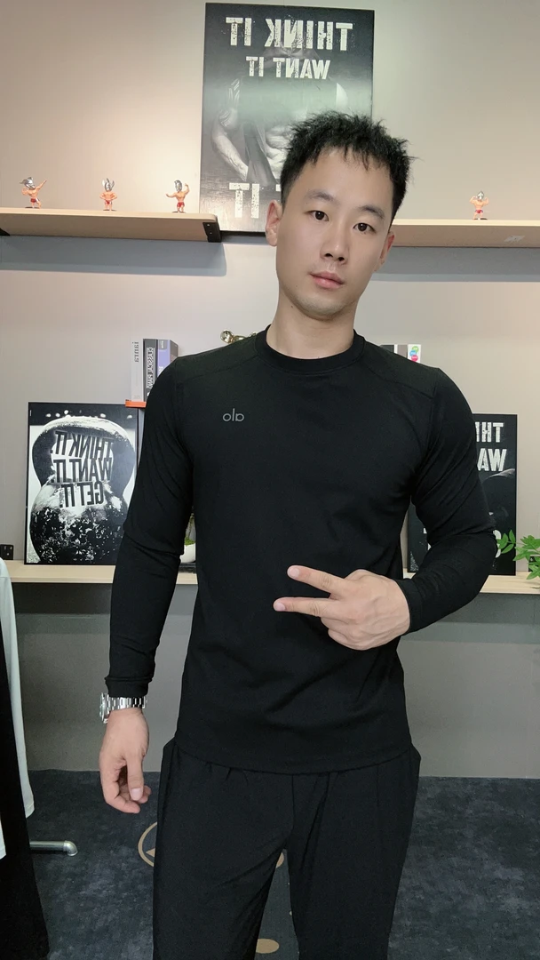 男士秋冬速干长袖圆领黑色T恤修身透气高弹健身衣上衣时尚男款