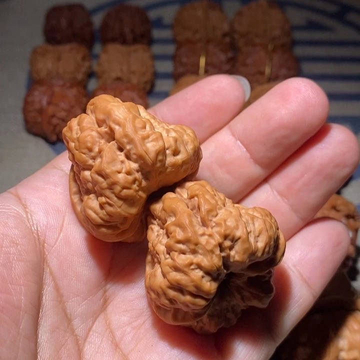 M***）把件文玩核桃核桃