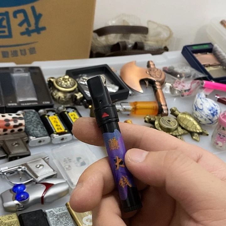 军***7充气打火机充气打火机