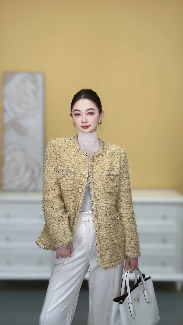 剀剀莉  （秋意浓鹅绒）秋冬高定白鹅绒暖黄圆领重工绵羊毛小香外套