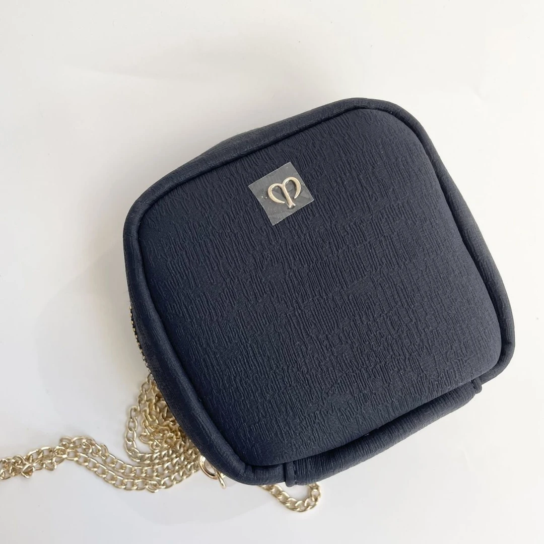 CPB【K157】肌肤之钥链条小方包新款化妆包高级质感便携小挎包