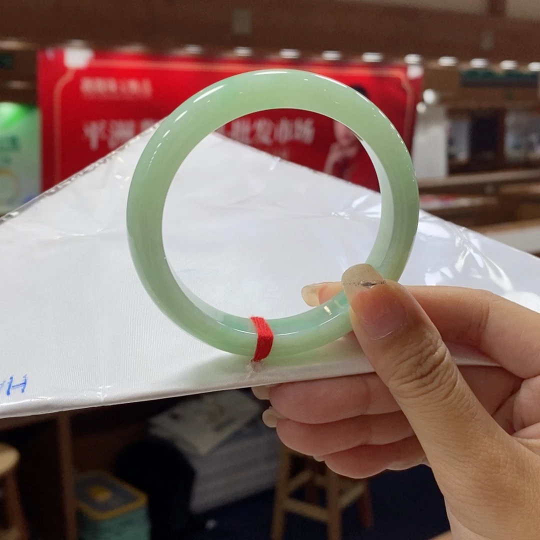 未镶嵌手镯翡翠翡翠