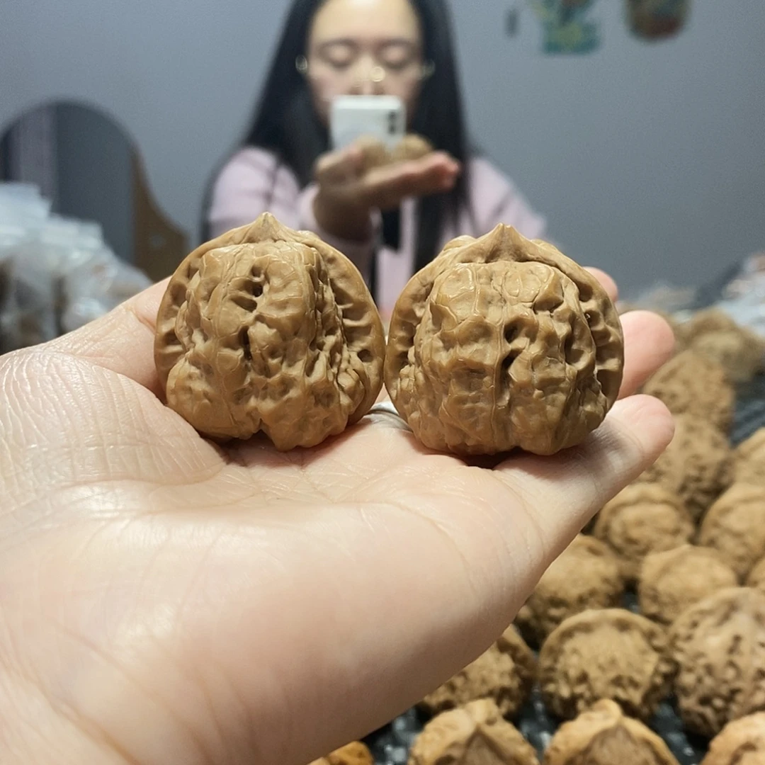 文玩核桃吊坠蛤蟆38黄