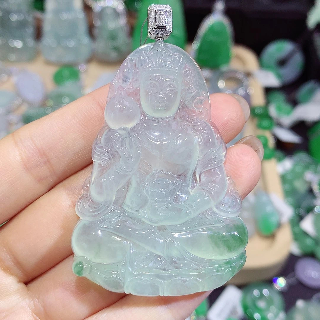 翡翠18K金镶嵌颈饰度母