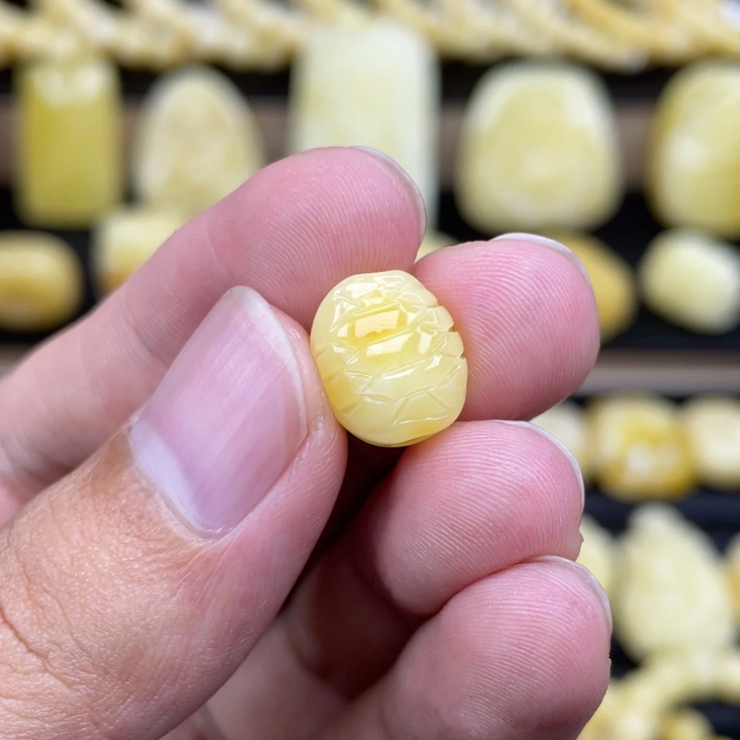 裸石琥珀未镶嵌琥珀蜜蜡