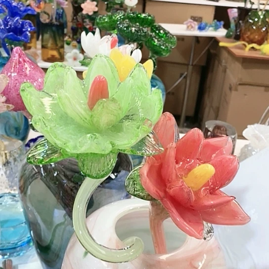 琉璃花瓶高45厘米宽9厘米