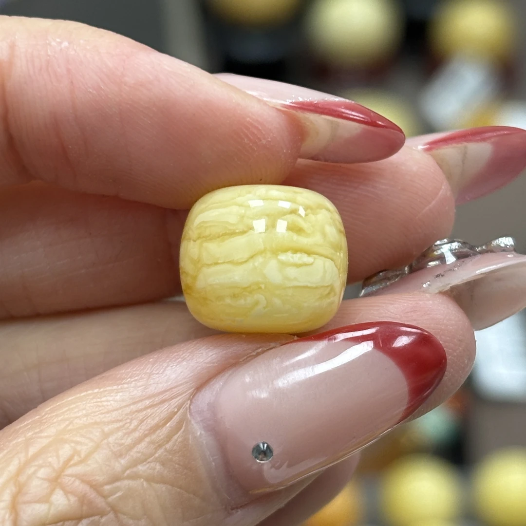 13.3*11.5mm带皮线· 小妖珠宝天然原矿琥珀蜜蜡