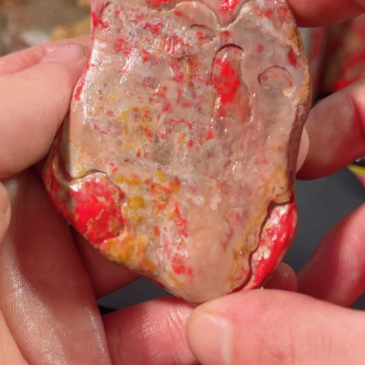 昌化鸡血石昌化鸡血石