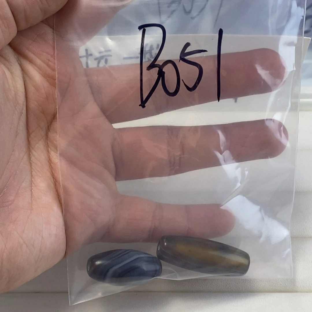 合金颈饰玛瑙/玉髓默*、