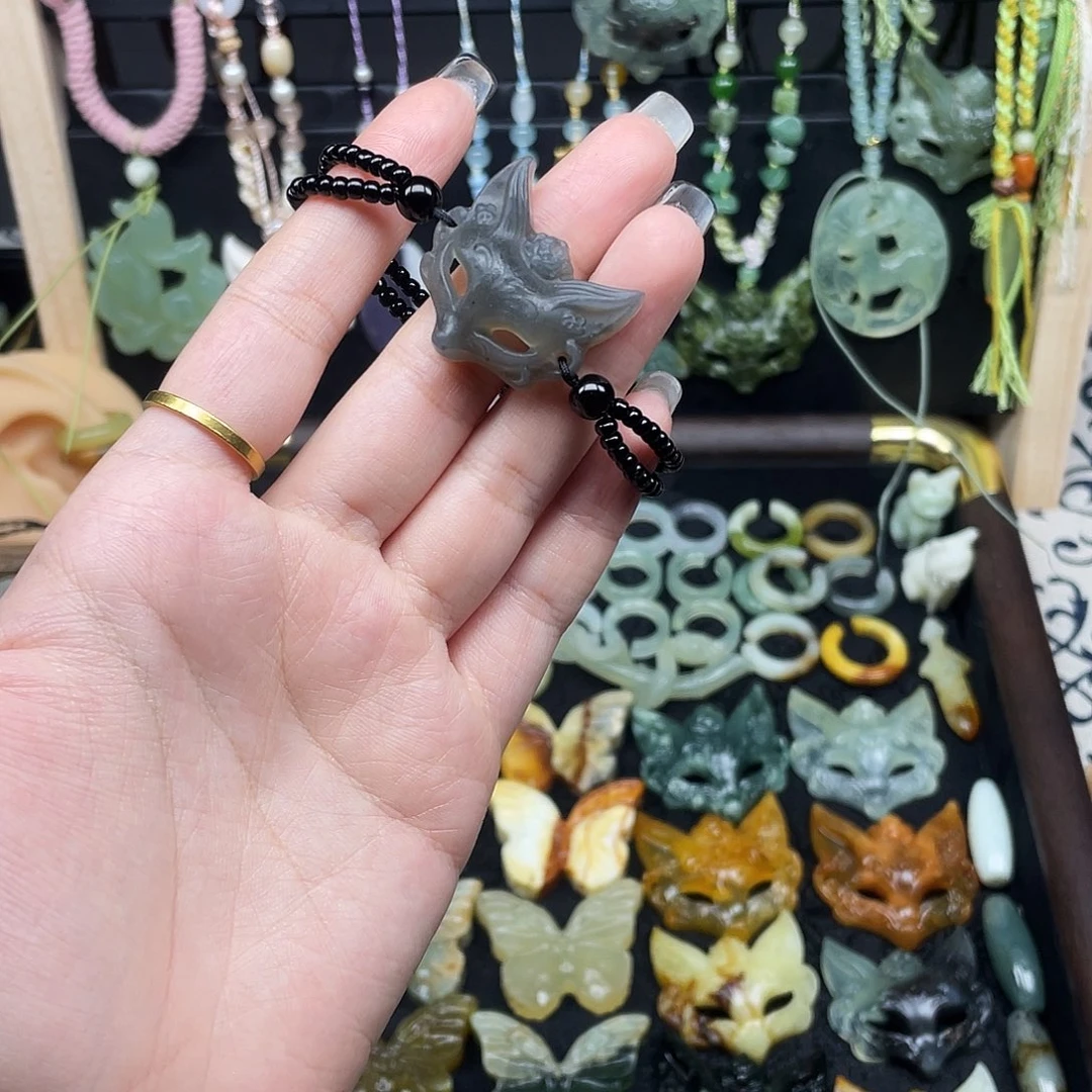 蛇纹石玉未镶嵌颈饰福利