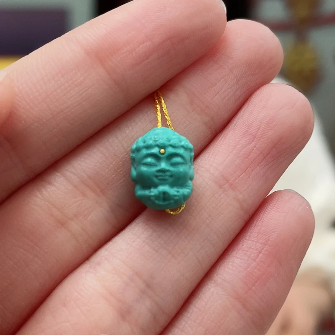 绿松石颈饰未镶嵌