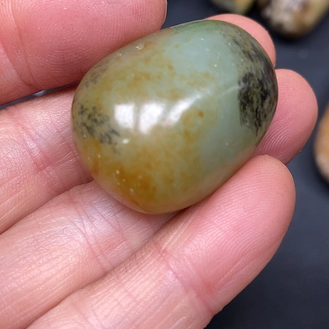 和田玉未镶嵌珠宝奇石