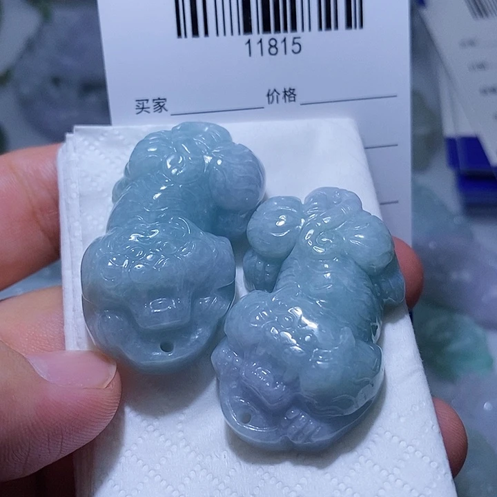 翡翠未镶嵌颈饰天光墟翡翠市场现金代购