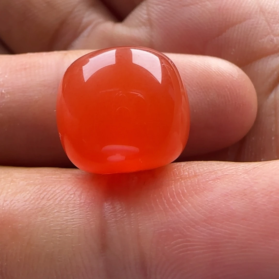 南红玛瑙老型13.3×12白纹未镶嵌