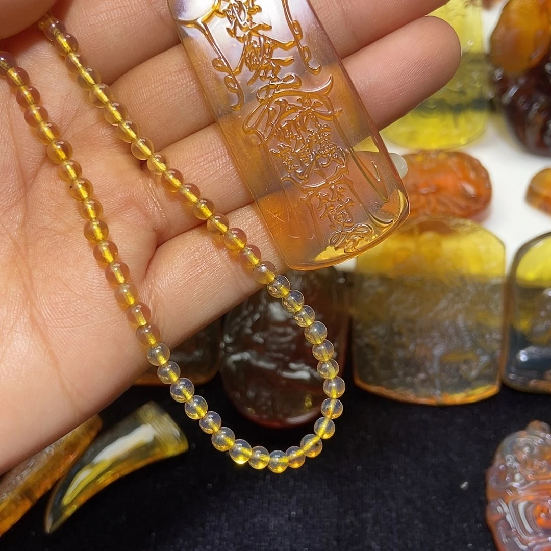 L***e琥珀未镶嵌颈饰缅甸天然琥珀吊坠