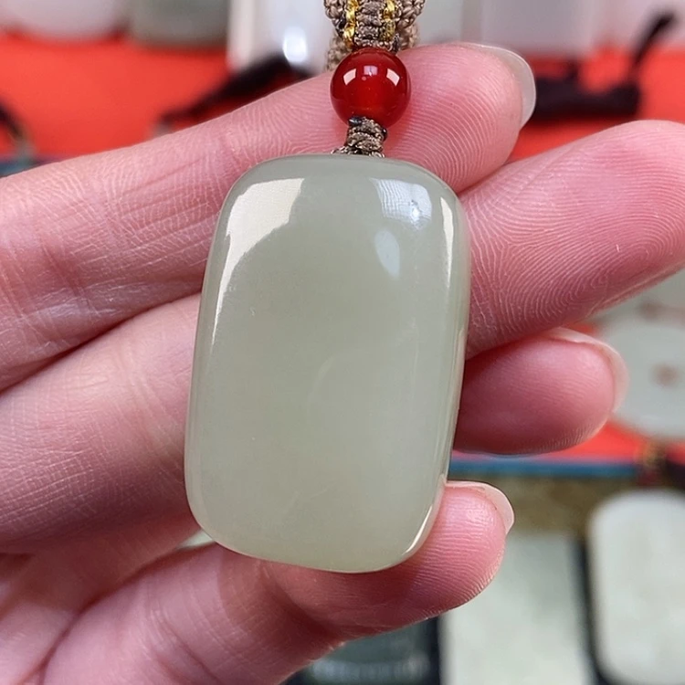 【闪购商品】颈饰未镶嵌和田玉