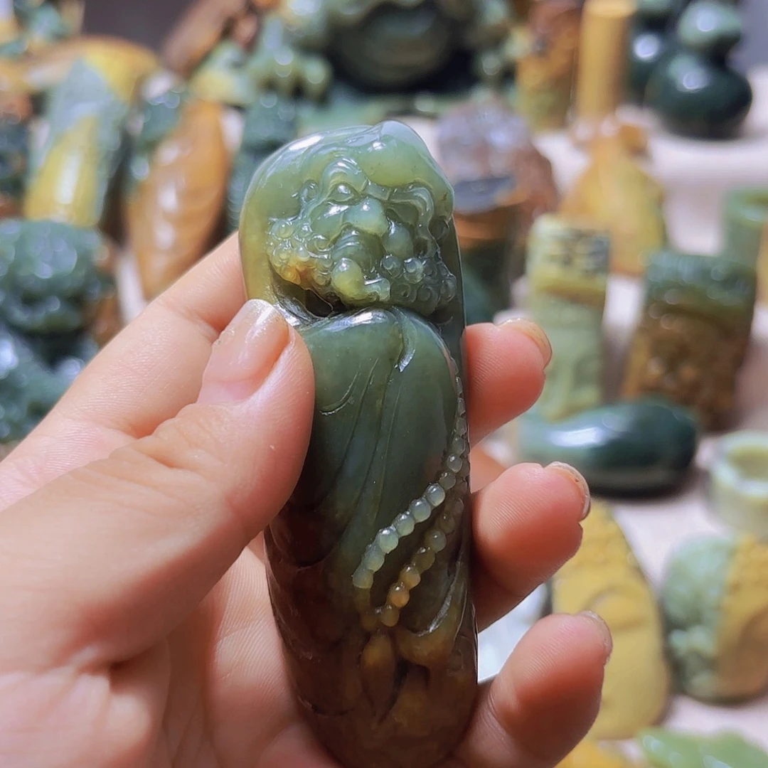 冰***清岫岩河磨玉（透闪石质玉）未镶嵌挂件