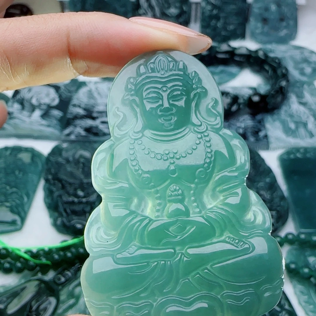 颈饰未镶嵌翡翠多样性发货天然的A货翡翠
