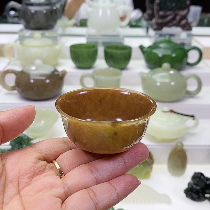 未镶嵌和田玉挂件杯子