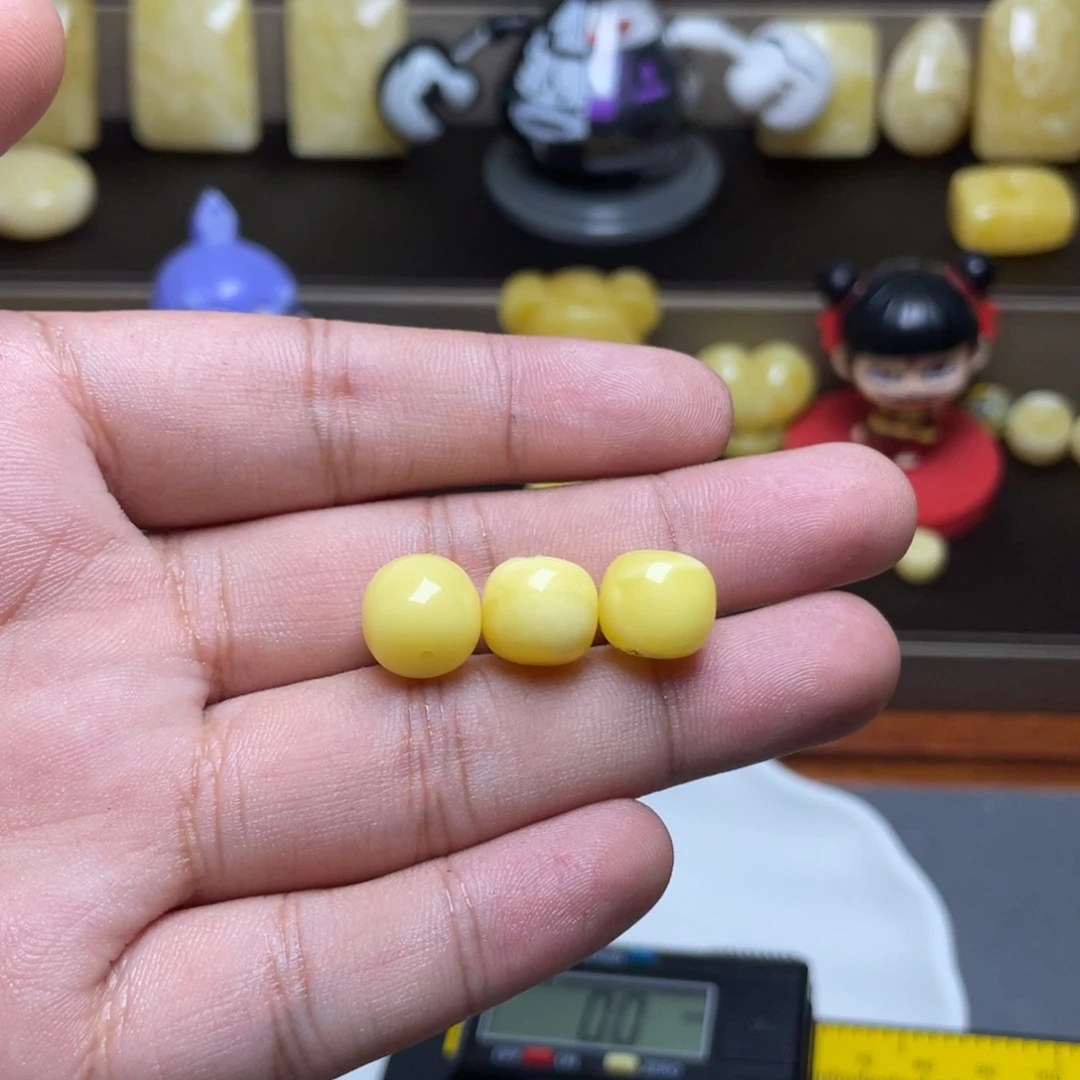 未镶嵌琥珀珠宝奇石多样性发其一
