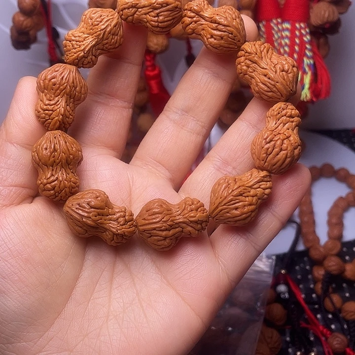 桃核吊坠龙纹桃枭