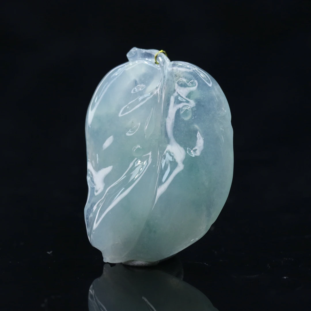 32天然缅甸翡翠A货冰晴叶子吊坠/300934/上海嘉禾拍卖