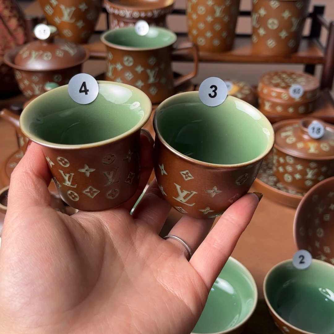 ****蝶草木灰老花警方杯