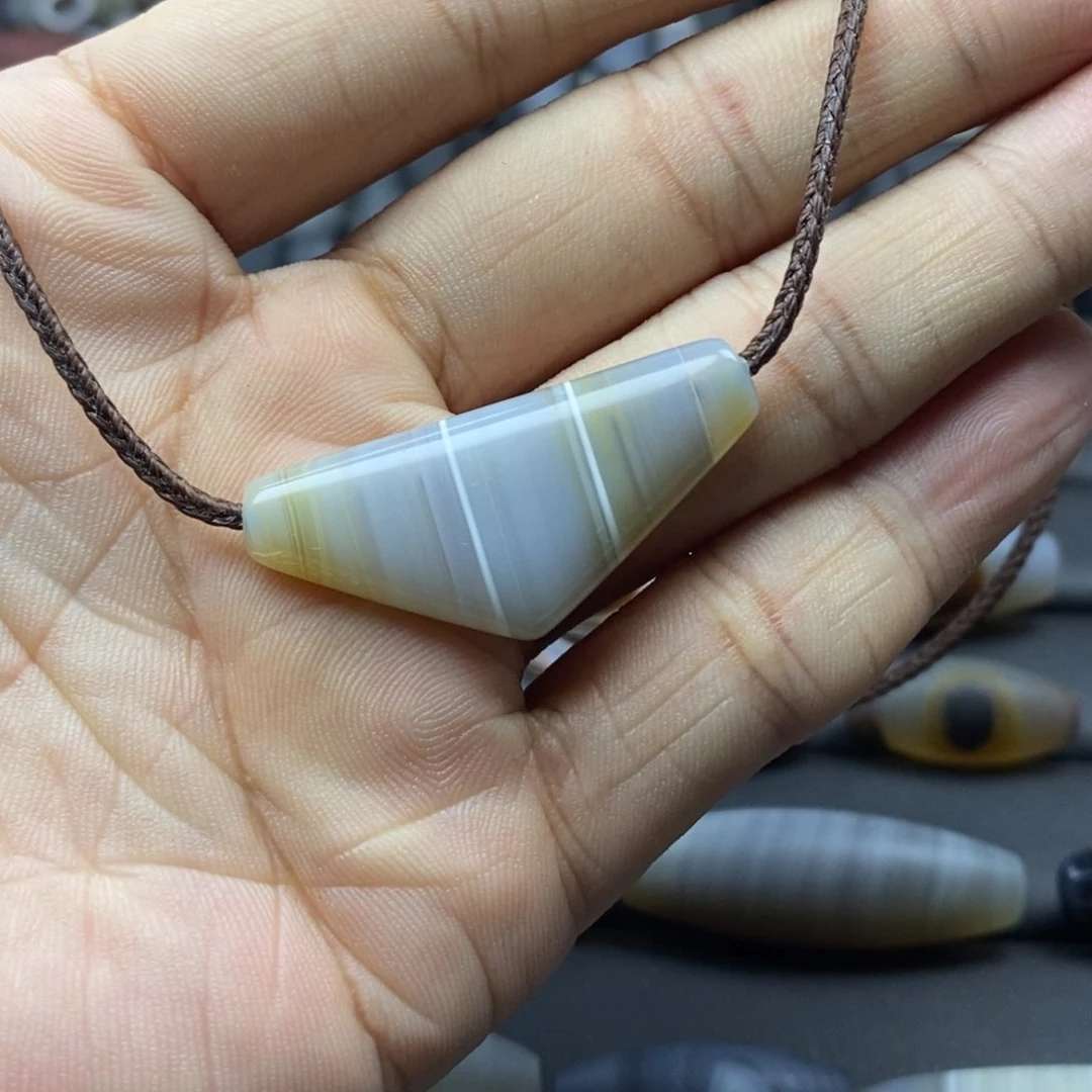 未镶嵌颈饰玛瑙/玉髓玛瑙