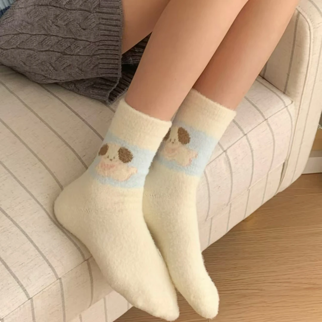 秋冬加绒加厚袜子女冬季厚袜子保暖澳绒卡通可爱中筒袜冬天