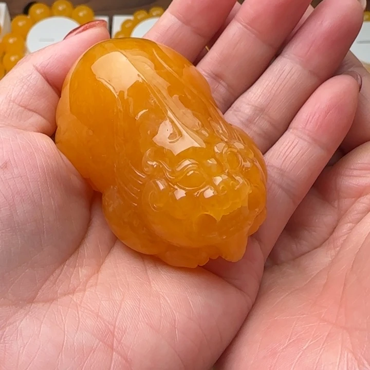 琥珀未镶嵌手链焦皮红貔貅
