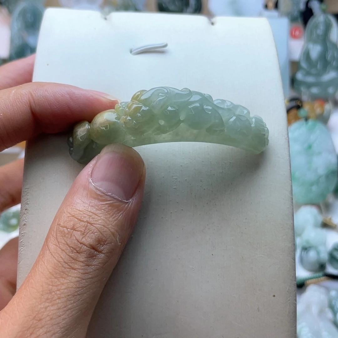 【闪购商品】翡翠未镶嵌颈饰庸*翡翠