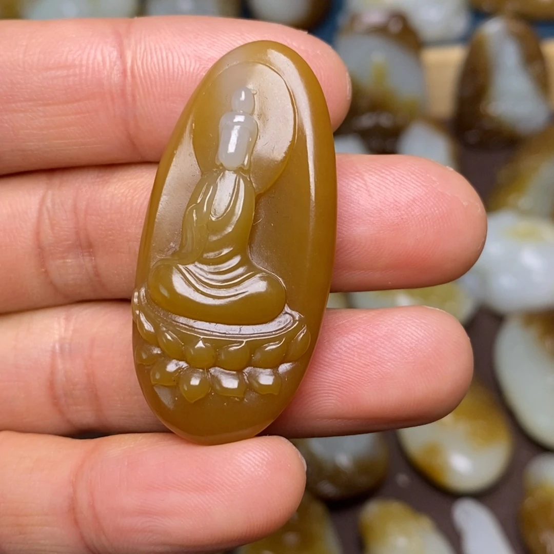 和田玉（糖玉）未镶嵌颈饰