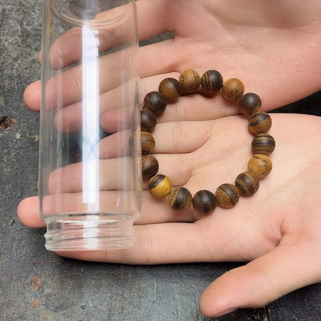 大叶紫檀（黑酸枝木类）