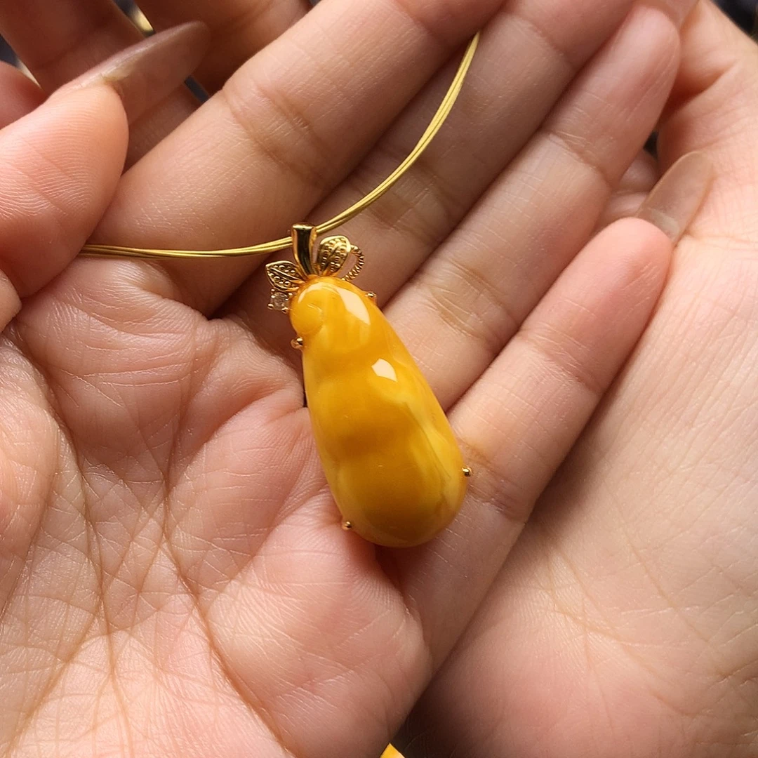 蜜蜡银S925镶嵌颈饰吊坠