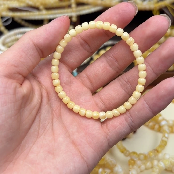 未镶嵌琥珀裸石5mm