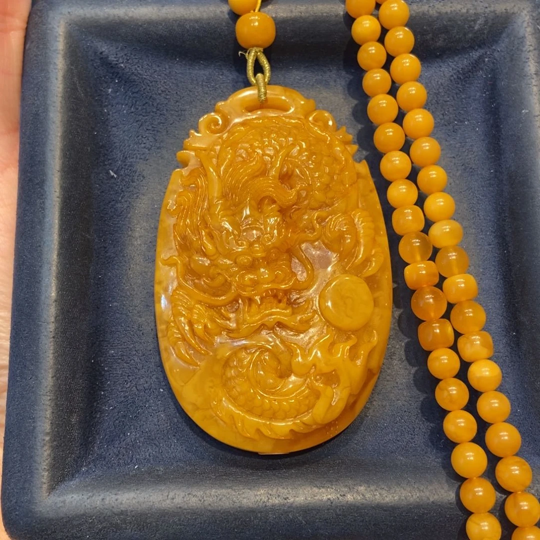 琥珀未镶嵌颈饰蜜蜡