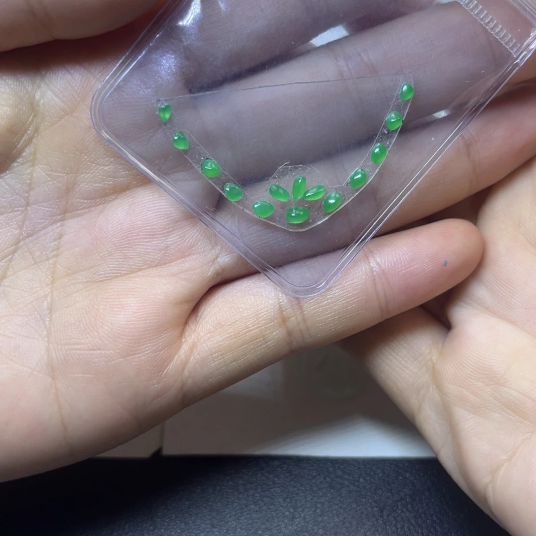 翡翠裸石缅甸翡翠