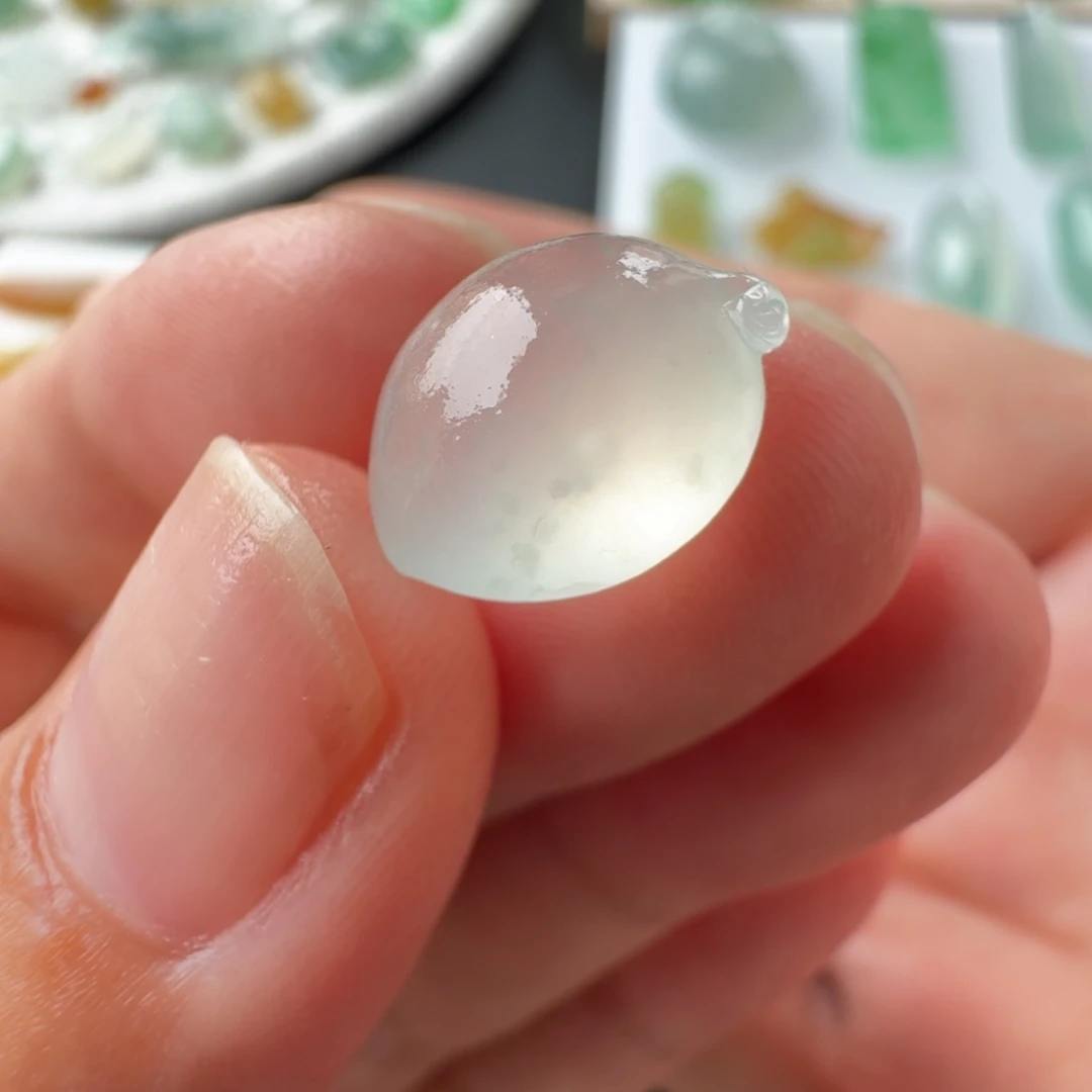 定制翡翠未镶嵌高冰雪花棉桃子