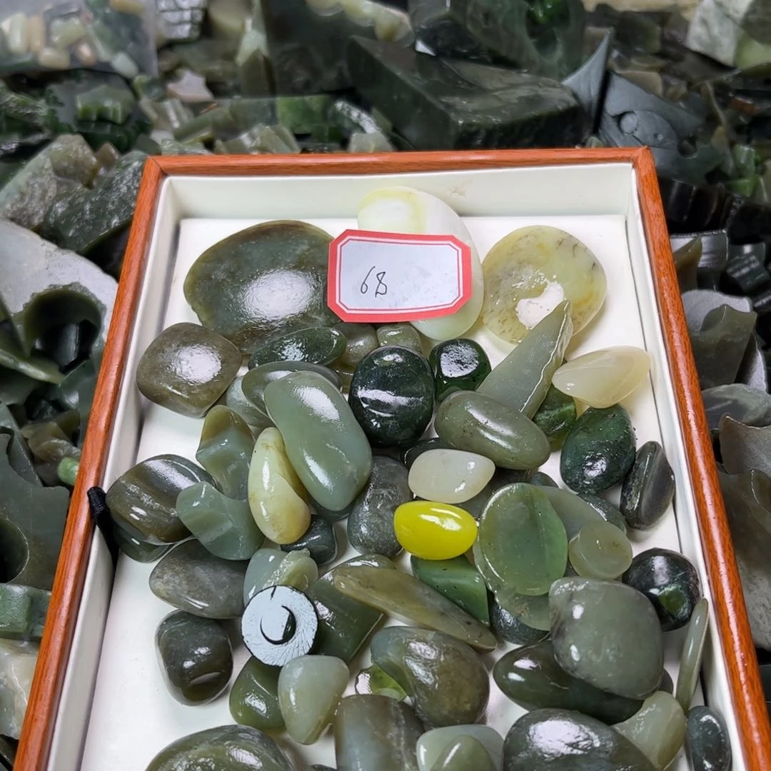 和田玉未镶嵌珠宝奇石