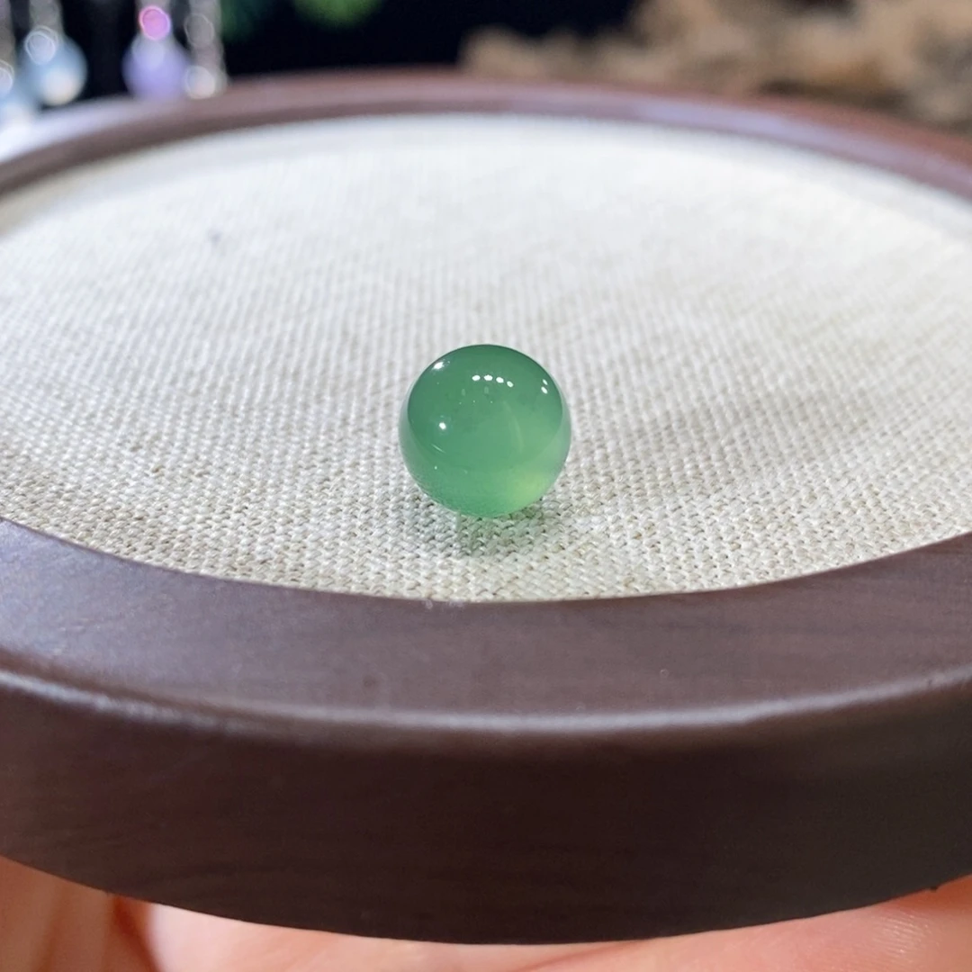 翡翠未镶嵌颈饰冰翠绿珠珠