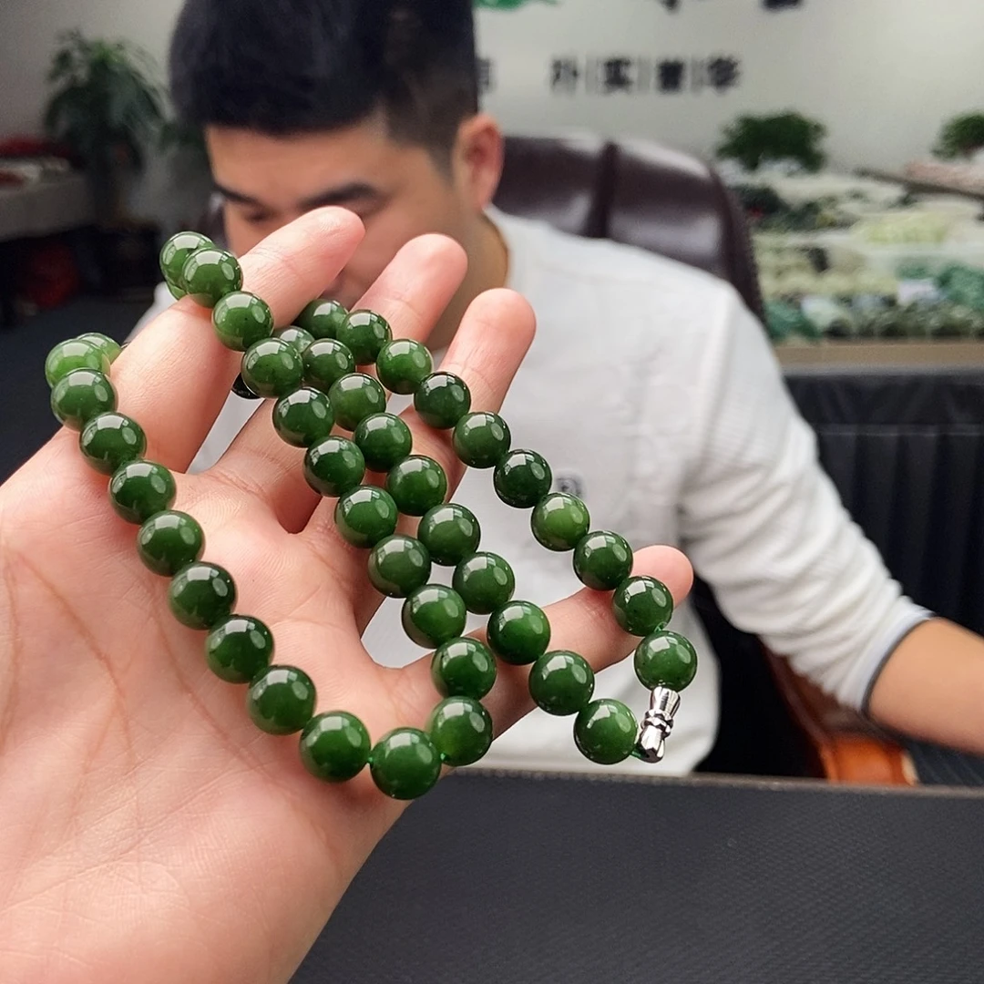 和田玉未镶嵌颈饰颜色多样性发拍一发一