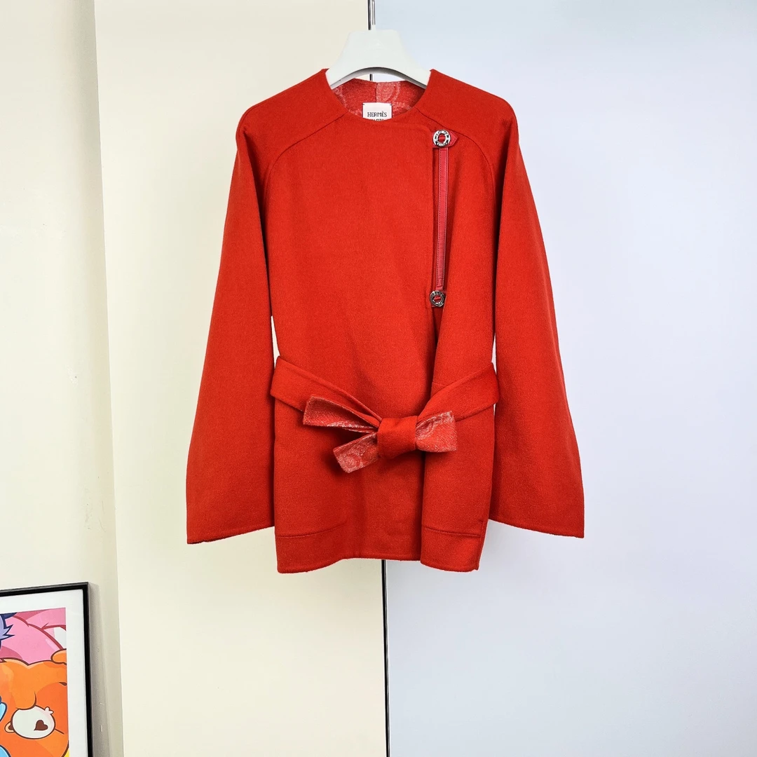 全新未使用 Hermes/爱马仕 大衣/34码/Xsps10084