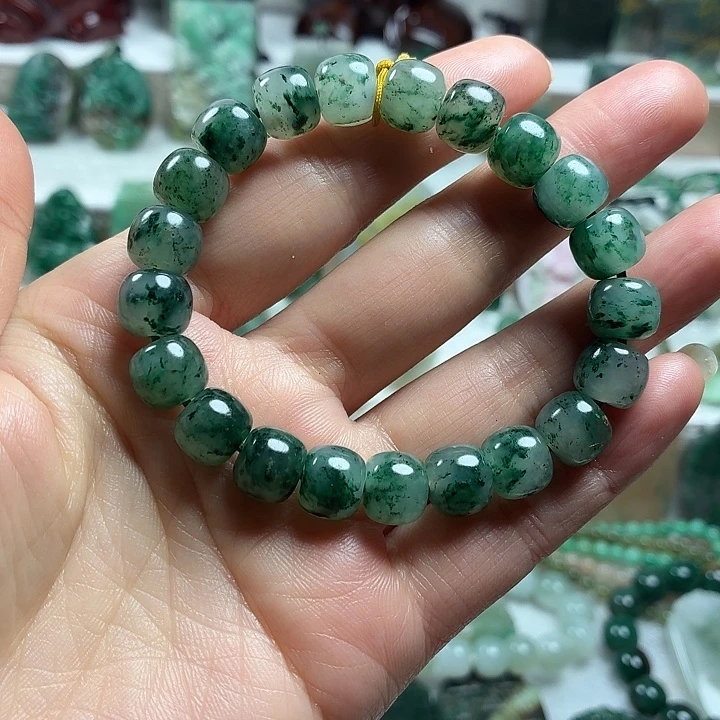 独山玉未镶嵌吊坠