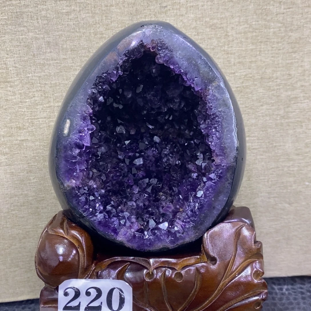 水晶未镶嵌大型摆件（非配饰）紫水晶220