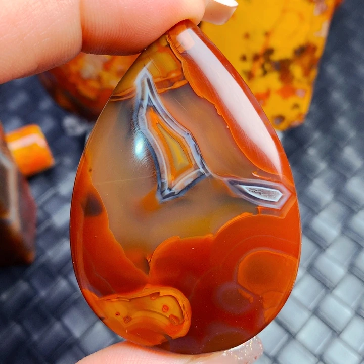 玛瑙/玉髓颈饰未镶嵌