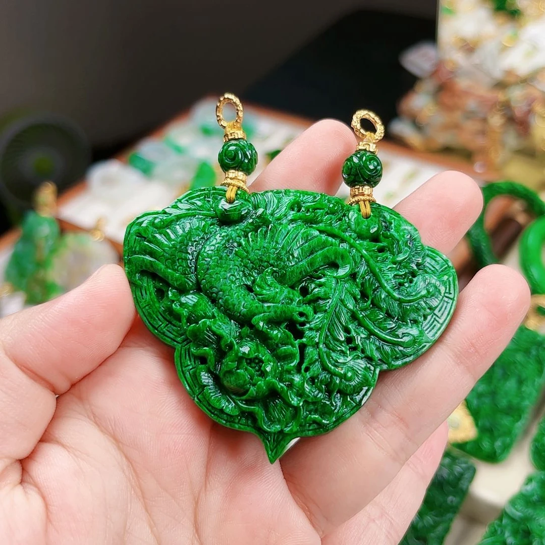 【闪购商品】吊坠(赠链)未镶嵌翡翠