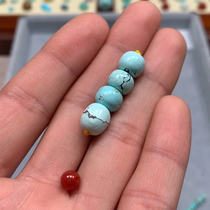 南红玛瑙配饰未镶嵌